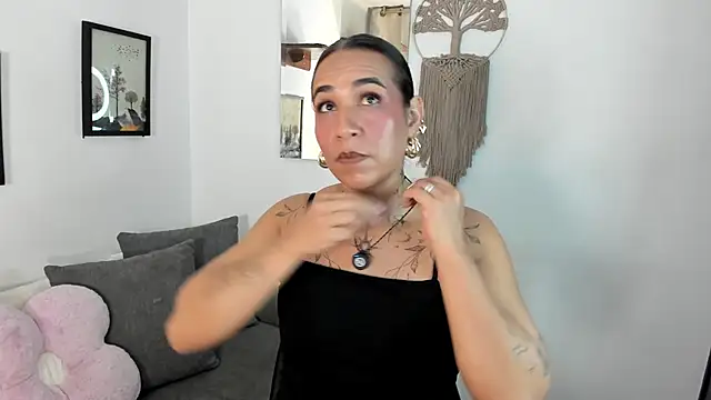 electra hunt online show from May 27, 2026, 9:50 am