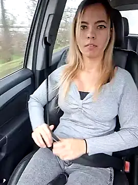 allinqueen online show from January 22, 2025, 8:51 am