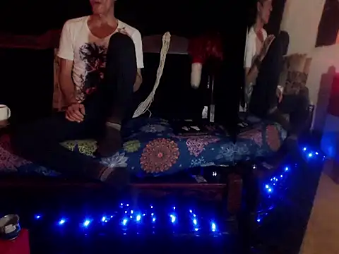 laye19 online show from September 27, 2025, 2:16 am