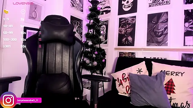 Lexyjoycce online show from December 17, 2025, 9:10 pm