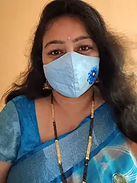 neelu-hoty online show from March 3, 2025, 5:50 pm