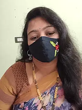 neelu-hoty online show from October 15, 2025, 3:34 pm