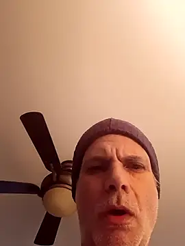 Snapshot of Hand69someguy chatting on February 26, 2025, 2:14 pm Hand69someguy online show from February 26, 2025, 2:14 pm