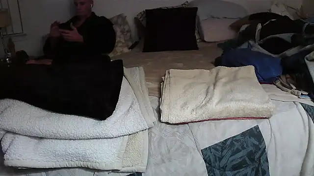 Hand69someguy online show from November 10, 2025, 10:58 am