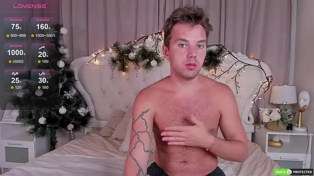 ArthurWhitee online show from December 15, 2025, 3:11 am