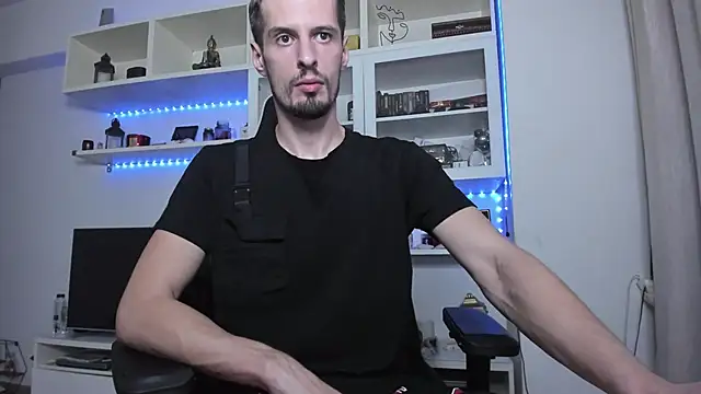 ToddClaytonn online show from October 12, 2025, 7:46 pm