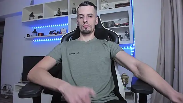 ToddClaytonn online show from November 6, 2025, 1:50 am