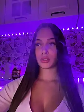 EricaWalls online show from January 13, 2025, 9:31 pm