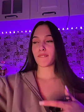 EricaWalls online show from January 14, 2025, 11:48 pm