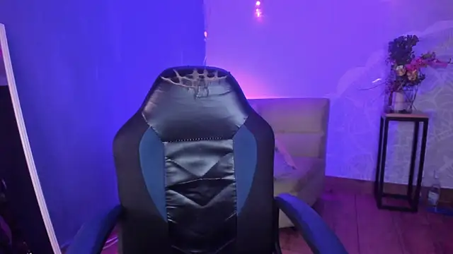 vanelope11 online show from March 5, 2025, 6:23 pm