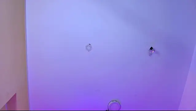 vanelope11 online show from December 14, 2025, 12:32 pm