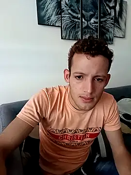 Snapshot of Duvan_Martinez23 chatting on April 3, 2026, 9:02 pm Duvan Martinez23 online show from April 3, 2026, 9:02 pm