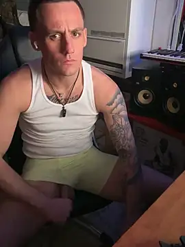 PeytonJohnn online show from February 8, 2026, 5:44 am