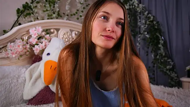 MonaEldon online show from December 2, 2025, 3:23 am