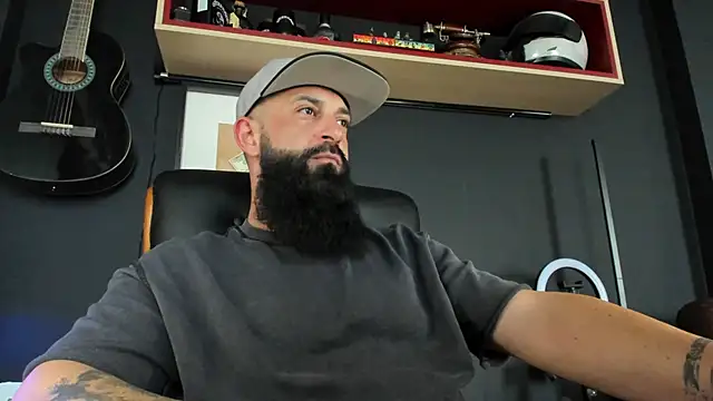 axxelrich  online show from February 4, 2025, 9:17 am