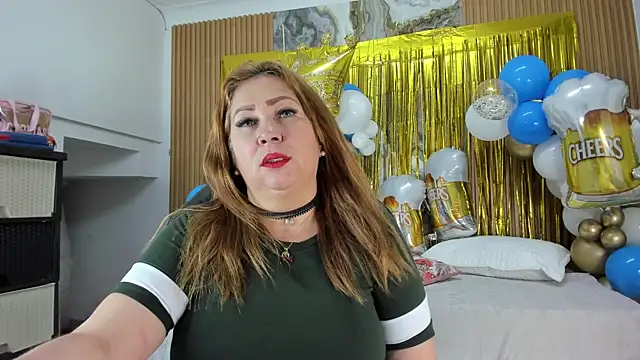 Danna topless online show from October 6, 2025, 12:02 pm