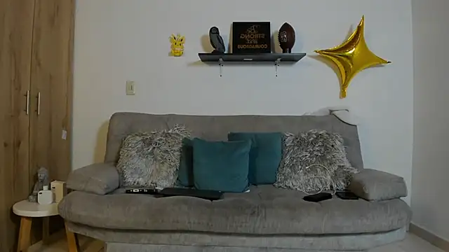 julian wallace online show from September 25, 2025, 2:10 pm