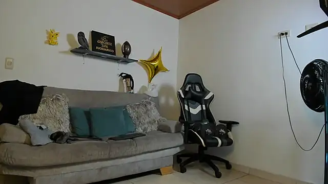 julian wallace online show from October 8, 2025, 3:31 pm