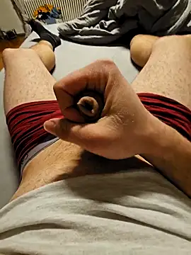 Snapshot of Feelixbi99 chatting on February 2, 2026, 5:00 pm Feelixbi99 online show from February 2, 2026, 5:00 pm