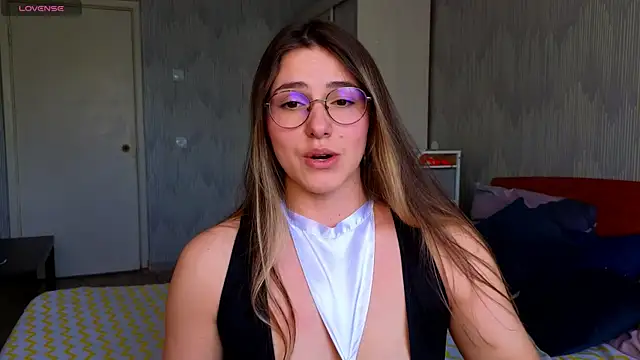 sophia euphoriaa online show from May 8, 2026, 8:52 am