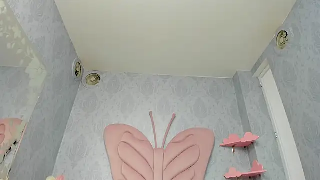 MaddyCute4u online show from February 8, 2025, 2:38 pm