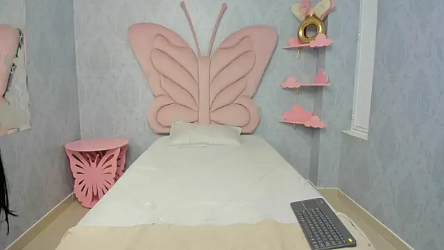 MaddyCute4u online show from February 26, 2025, 11:52 am