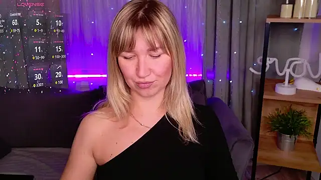 MilaBott online show from February 18, 2025, 7:09 pm