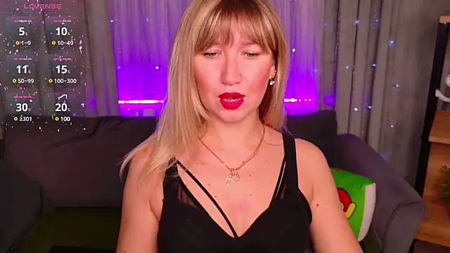 MilaBott online show from March 13, 2025, 8:22 pm