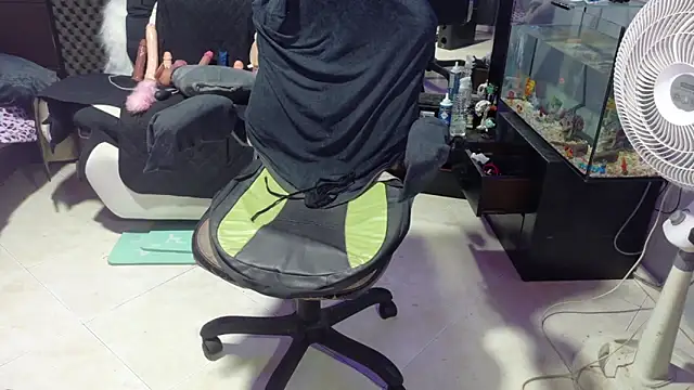 MaggaCass online show from November 23, 2025, 7:35 pm