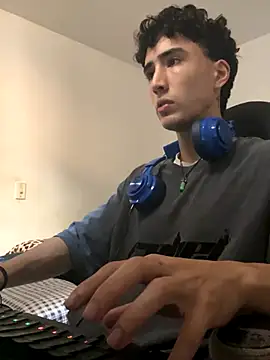 Snapshot of gojo_satoru_18 chatting on October 25, 2025, 6:02 pm gojo satoru 18 online show from October 25, 2025, 6:02 pm