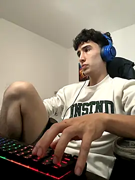 Snapshot of gojo_satoru_18 chatting on October 28, 2025, 4:42 pm gojo satoru 18 online show from October 28, 2025, 4:42 pm