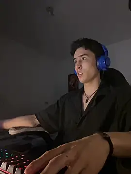 Snapshot of gojo_satoru_18 chatting on December 2, 2025, 3:12 am gojo satoru 18 online show from December 2, 2025, 3:12 am