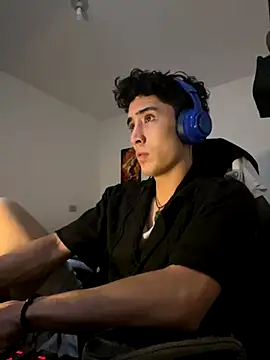 Snapshot of gojo_satoru_18 chatting on December 5, 2025, 8:38 pm gojo satoru 18 online show from December 5, 2025, 8:38 pm