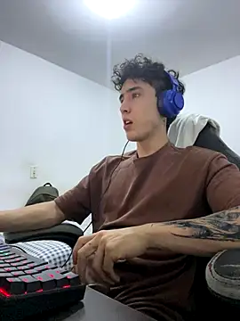 Snapshot of gojo_satoru_18 chatting on December 14, 2025, 4:51 am gojo satoru 18 online show from December 14, 2025, 4:51 am