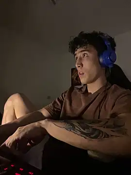 Snapshot of gojo_satoru_18 chatting on December 16, 2025, 6:29 am gojo satoru 18 online show from December 16, 2025, 6:29 am