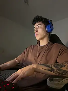 Snapshot of gojo_satoru_18 chatting on December 17, 2025, 1:55 am gojo satoru 18 online show from December 17, 2025, 1:55 am