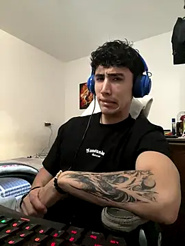 Snapshot of gojo_satoru_18 chatting on January 6, 2026, 6:11 pm gojo satoru 18 online show from January 6, 2026, 6:11 pm