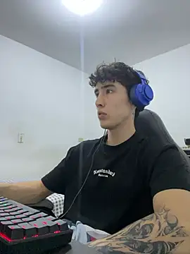 Snapshot of gojo_satoru_18 chatting on January 12, 2026, 8:25 pm gojo satoru 18 online show from January 12, 2026, 8:25 pm