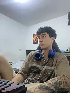 Snapshot of gojo_satoru_18 chatting on February 27, 2026, 2:33 am gojo satoru 18 online show from February 27, 2026, 2:33 am