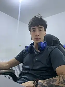 Snapshot of gojo_satoru_18 chatting on March 2, 2026, 5:08 am gojo satoru 18 online show from March 2, 2026, 5:08 am