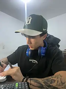 gojo satoru 18 online show from April 30, 2026, 12:28 am