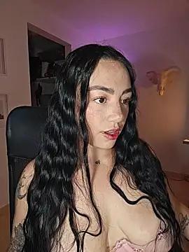 helena smith online show from May 25, 2026, 3:34 am