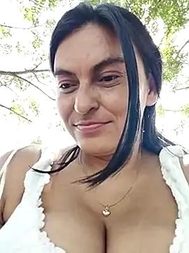 Snapshot of Horny-Mommy-Dirty chatting on February 19, 2025, 3:16 pm Horny-Mommy-Dirty online show from February 19, 2025, 3:16 pm