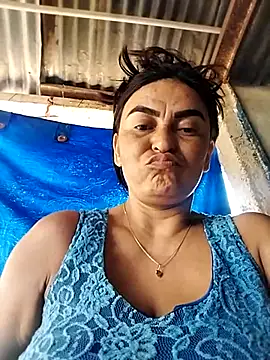 Snapshot of Horny-Mommy-Dirty chatting on February 21, 2025, 1:44 pm Horny-Mommy-Dirty online show from February 21, 2025, 1:44 pm