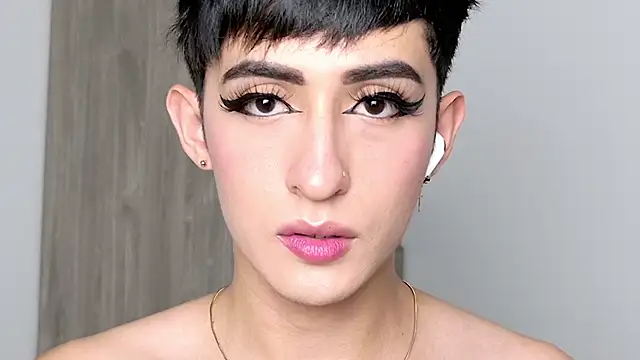 Snapshot of HotStar_yes chatting on February 2, 2025, 6:15 am HotStar yes online show from February 2, 2025, 6:15 am