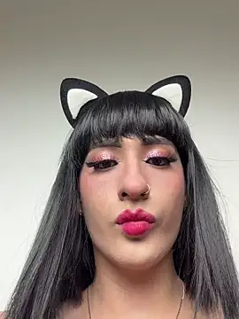 Snapshot of HotStar_yes chatting on November 6, 2025, 12:22 am HotStar yes online show from November 6, 2025, 12:22 am