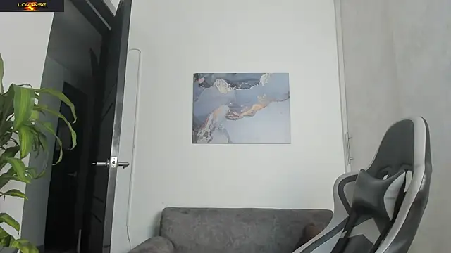 Yeiko Romero  online show from September 26, 2025, 8:51 am