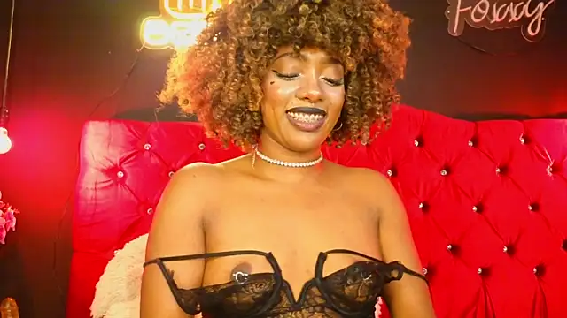 TIFFANYYSTAR online show from March 5, 2025, 8:10 pm