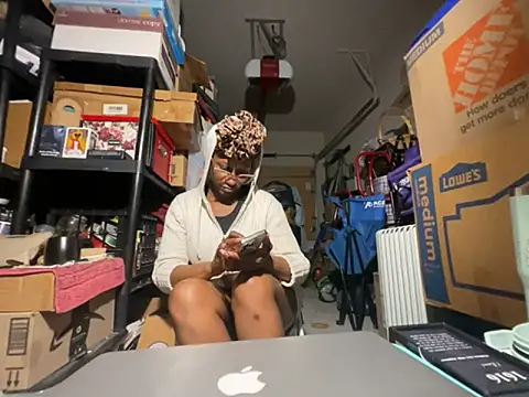 wynterheat online show from March 10, 2026, 9:14 am