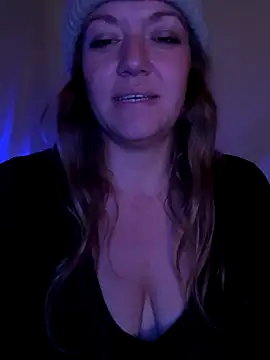 SummerV91 online show from December 2, 2025, 3:56 am